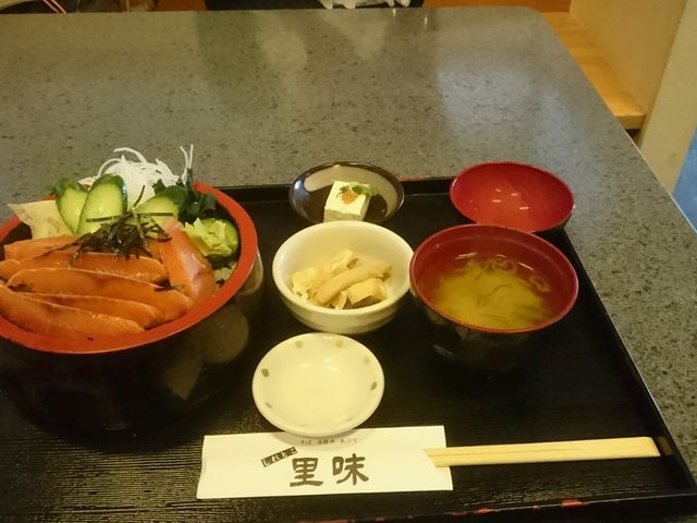 ランチは安価で美味しいです。_しれとこ里味