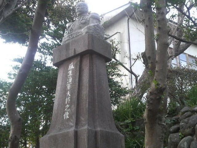 瓜生外吉海軍大将の像_山角天神社(瓜生外吉像)