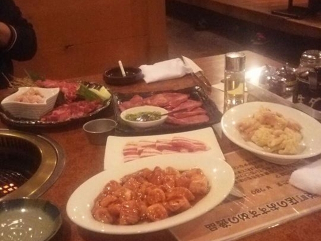 肉_味覚園栄町店