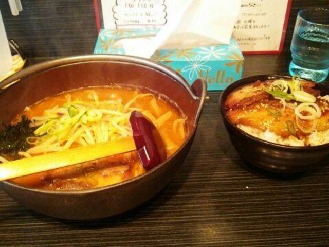 ラーメン・チャーシュー丼_ちゃ〜しゅう工房&とりKing
