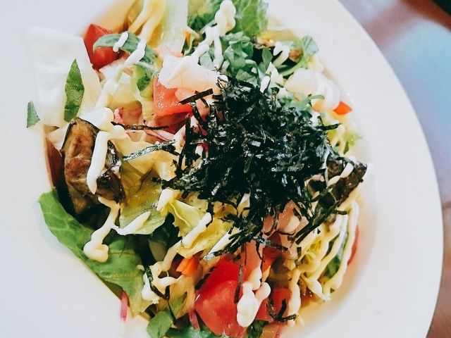 サラダうどんです_ガスト 津藤方店