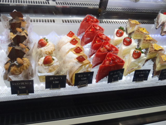 ショーケース_re patissier jyo-gi