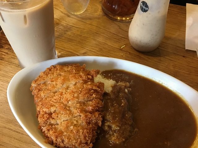 カツカレー!_喫茶チロル