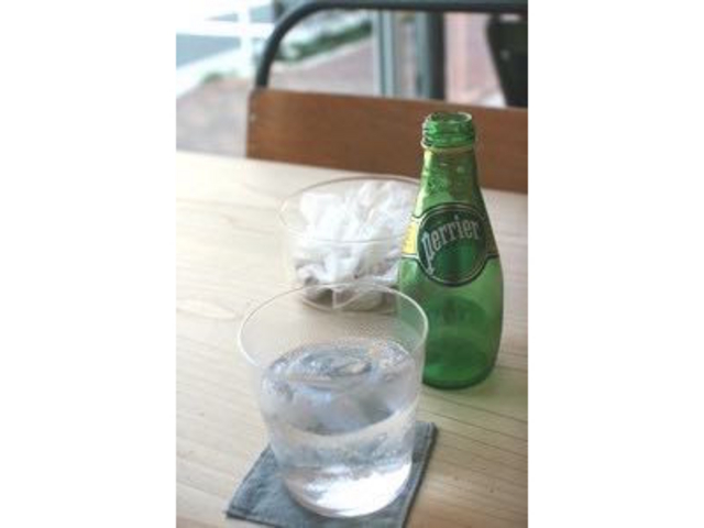 優しい陽が入るお店です_itonowa