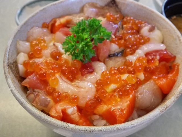 鱗晃 本店 海鮮漬丼_鱗晃 本店
