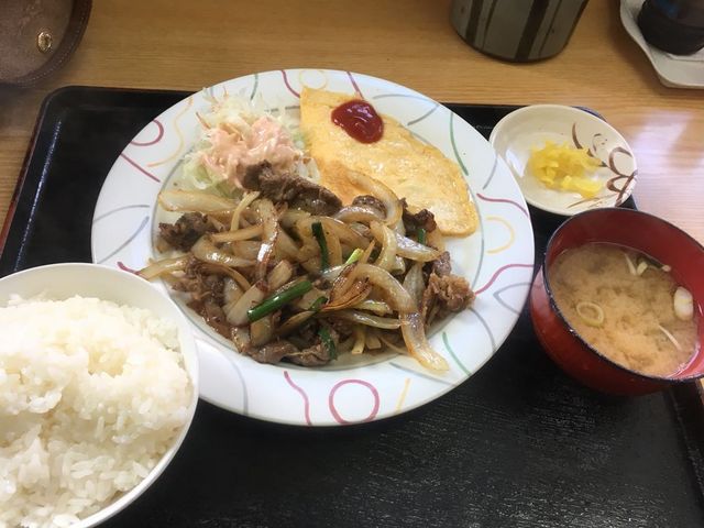 ボリューム満点なのにお財布に優しいメニューばかりです_最強食堂