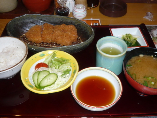 ランチ定食_かつ辰 交野店