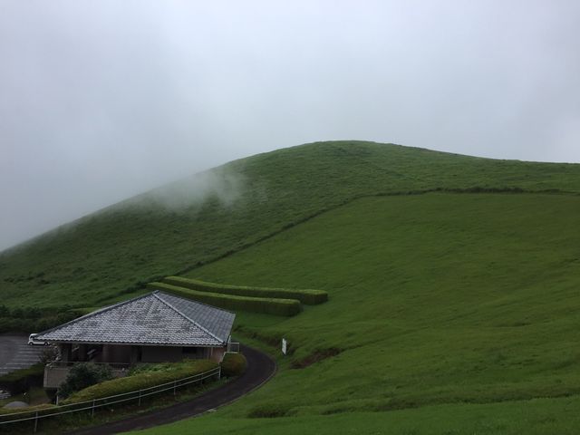 誰もいない鬼岳。濃い霧が迫って来てます。_鬼岳