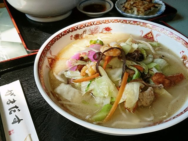 シャキシャキ野菜と海鮮_長崎がまだす堂本舗