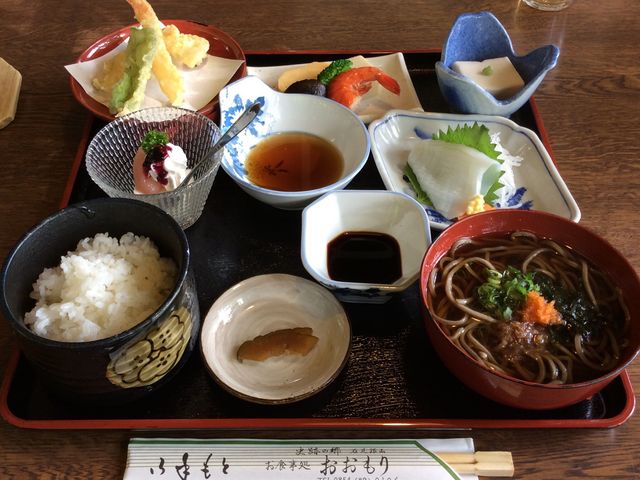 銀山和定食で味噌汁と釜揚げそばチェンジ_お食事処 おおもり
