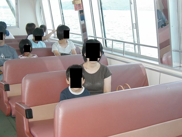 船内_山中湖遊覧船 白鳥の湖