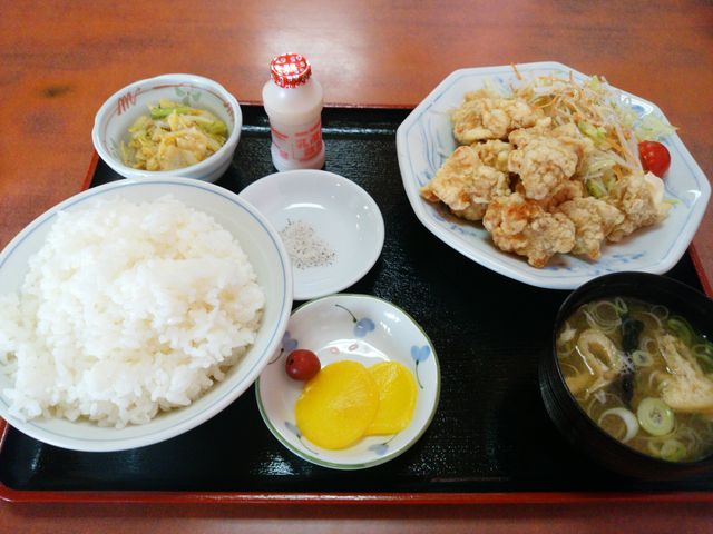 日替わりランチ(税込680円)はボリューム満点_珍竹亭