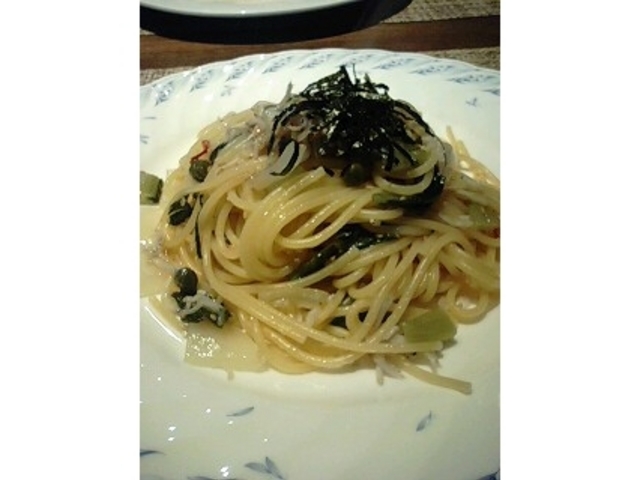 野沢菜とシラスのパスタ_RESTAURANT&BAR EDEN
