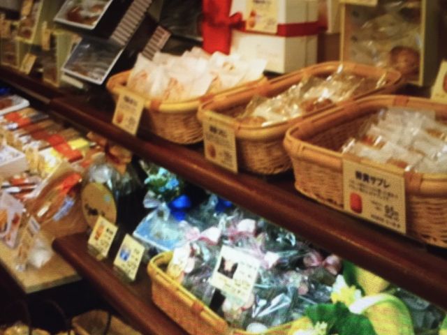 焼き菓子の種類は豊富_ケーキハウスツマガリ 本店
