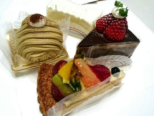 テイクアウトのケーキ_ハーバーズムーン