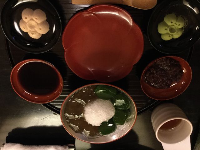 あんこ残りました。もっとわらび餅と葛餅食べたかった。_ぎおん徳屋 本店