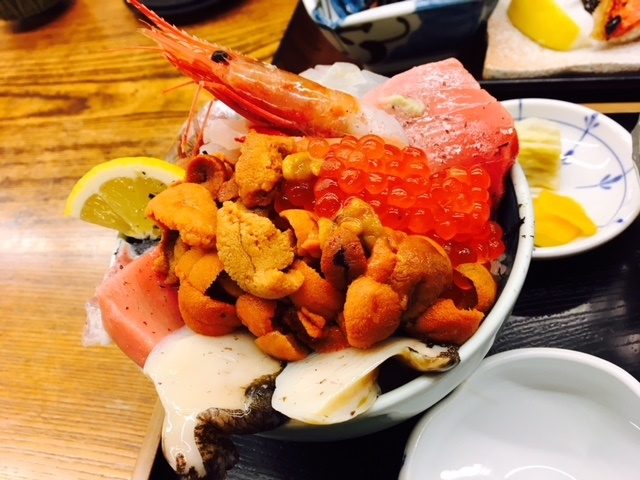 ミックス丼(3,500円)_大衆磯料理 磯辺