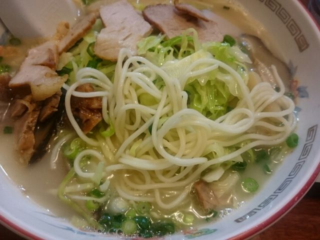 ラーメン_こむらさき アミュプラザ鹿児島店