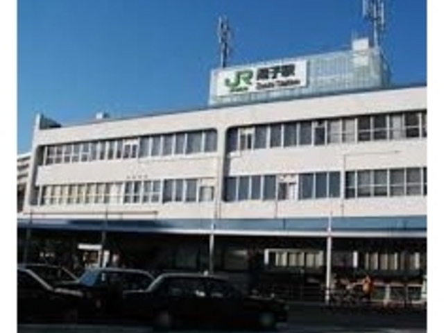 スターバックス・コーヒー逗子駅前店は逗子駅東口真ん前にある。_スターバックス・コーヒー 逗子駅前店