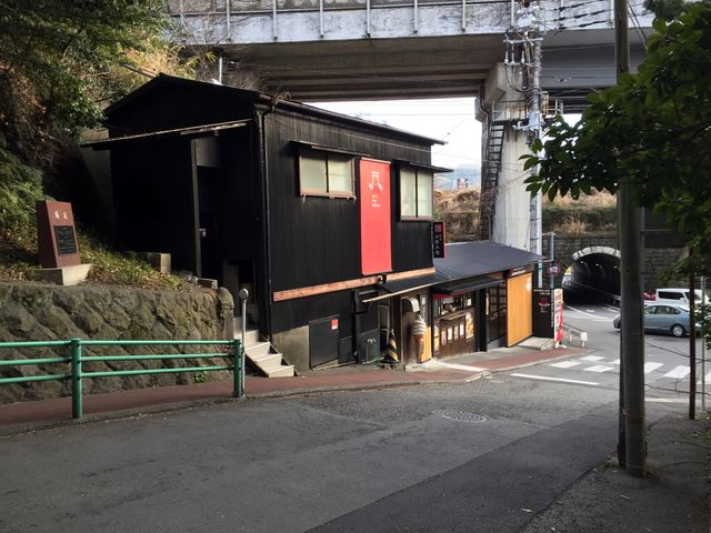 神社側からです。_来宮神社 直営お休み処 宮前店