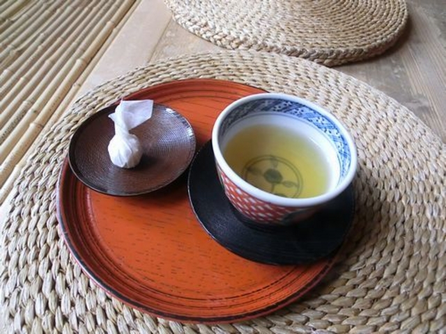 お茶の接待_魯山人寓居跡いろは草庵
