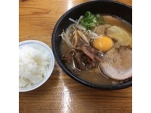 にく肉ラーメン_うえたい