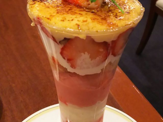 パフェ_ロイヤルホスト 南薬院店