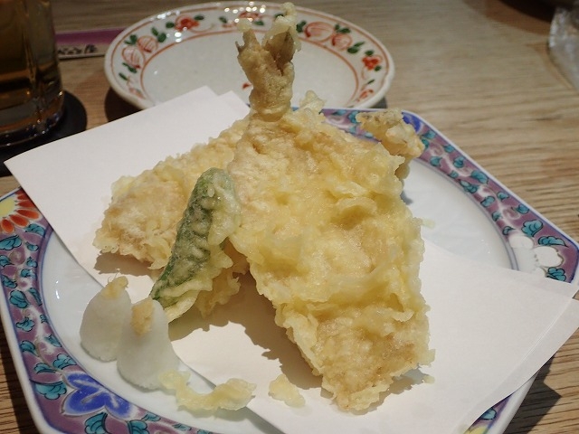 唐揚げもいいけど、天ぷらのふんわり食感が印象に残りました。_旬楽館