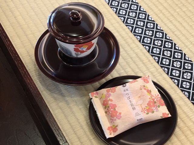 道後つばき花餅♪_亀井製菓