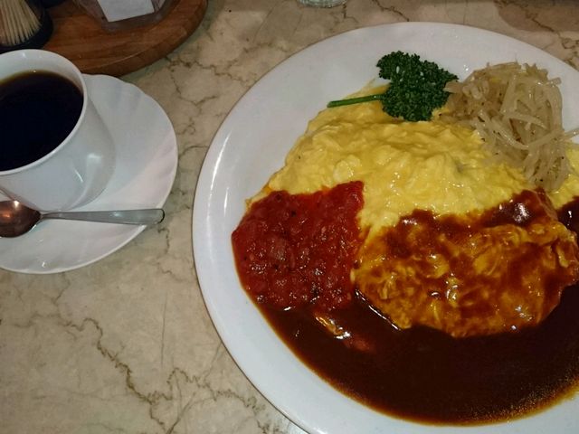 日替りランチ、オムライスでした。
コーヒー付き。_カフェ ガウディ
