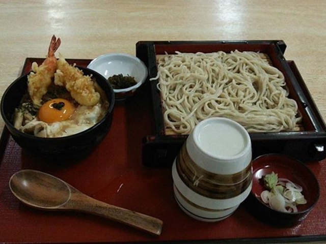 ミニ愛人丼セット_そば処きぬ