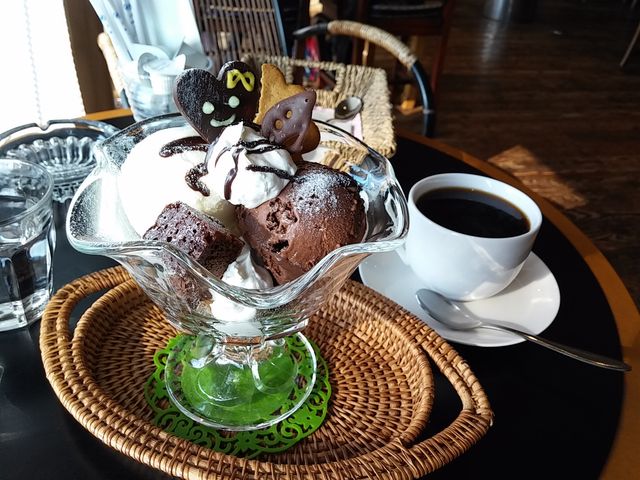 チョコブラウニーパフェ_カフェラテ