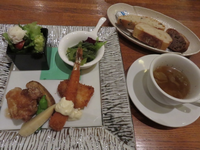 今夜の晩ごはん_洋菓子・レストラン・サンローヤル