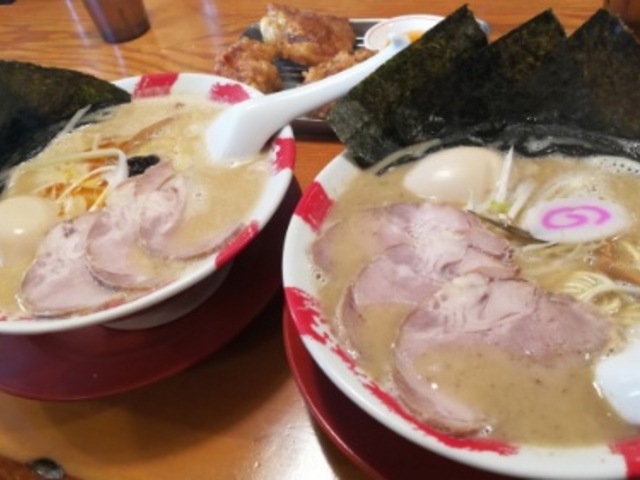 スープと麺にはバリエーションあり_長浜ラーメン 一番軒