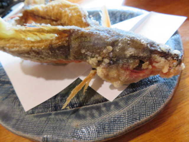 グルクンの唐揚げ_まぐろ専門居酒屋 ひとし