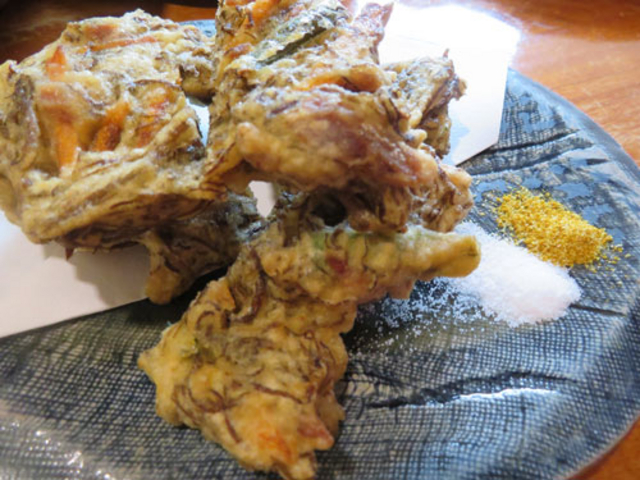 もずくの天ぷら_まぐろ専門居酒屋 ひとし