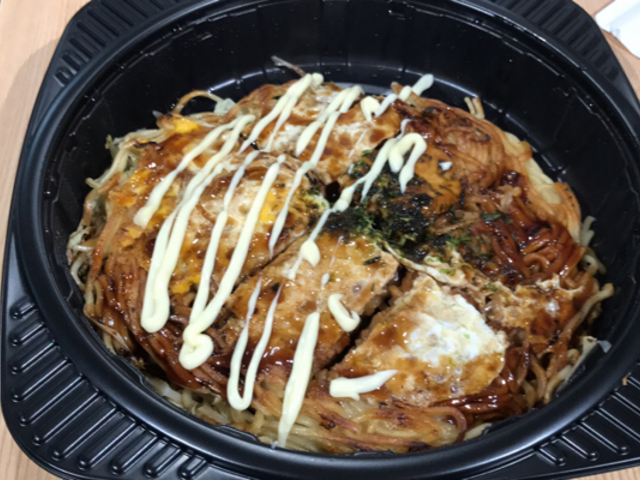 かき入りそば肉玉子_みっちゃん JR新幹線口名店街