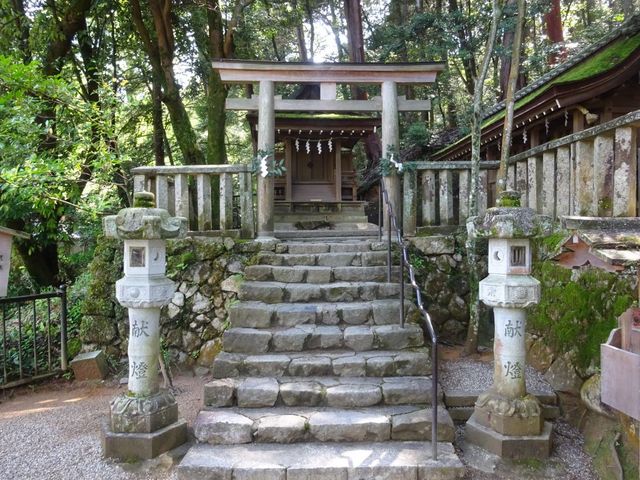 摂社 天神社_石上神宮摂社出雲建雄神社拝殿