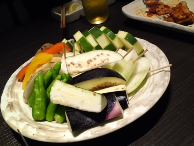 野菜もとらないとね_熟成焼肉 八億円
