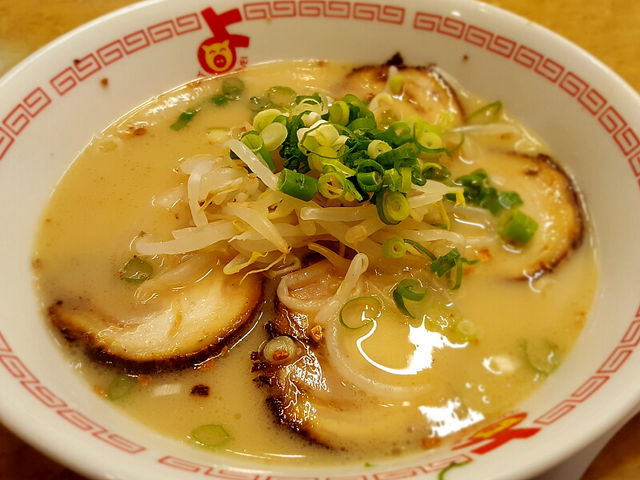 チャーシューの味が濃い!_ひごっこ