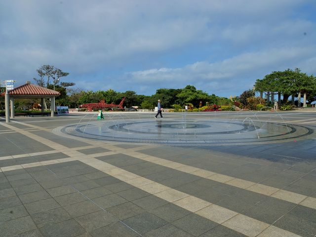 噴水広場_沖縄美ら海水族館