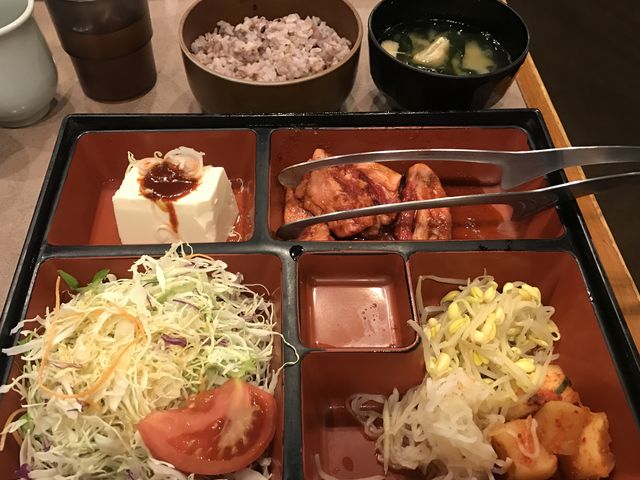 質も量も大満足のアスリート定食_焼肉苑 麻布十番店