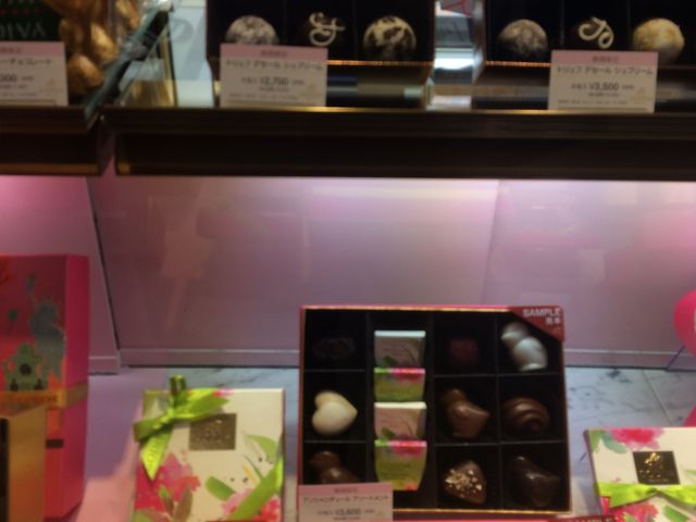 GODIVA_ゴディバ マルイファミリー海老名店