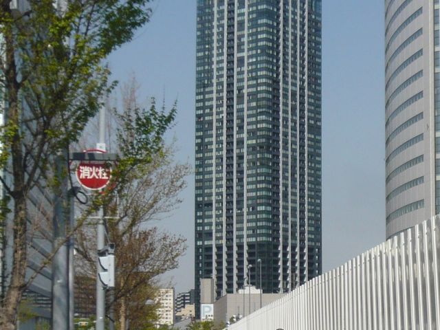駅前_東京メトロ有楽町線豊洲駅