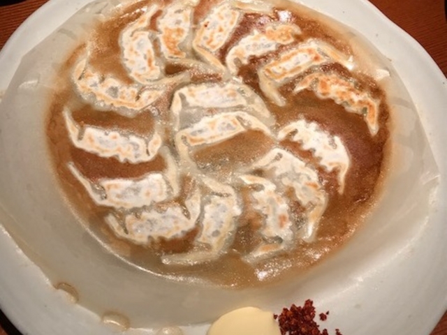 ケーキのような餃子_すし土風炉 西新宿七丁目店