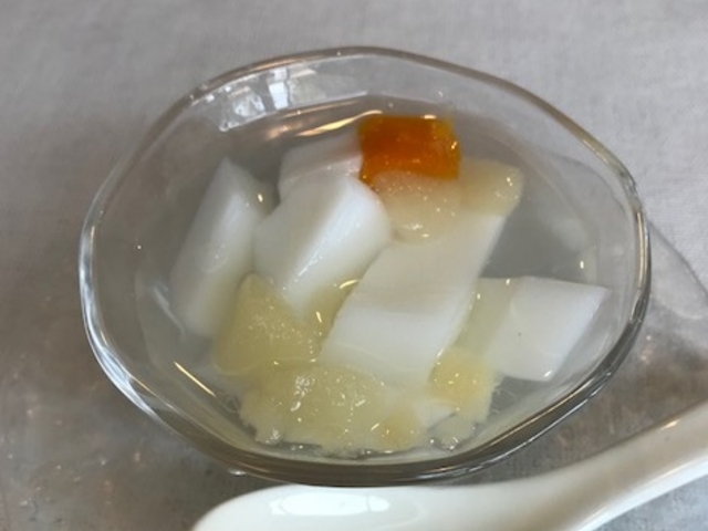 杏仁豆腐_南国酒家