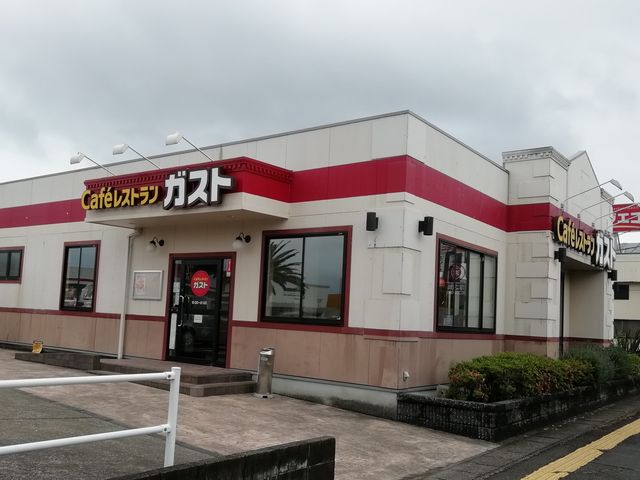 フェニックスガーデン店_おはしカフェ・ガスト宮崎フェニックスガーデン店