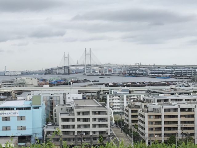 港の見える丘公園からの眺め_横浜ベイブリッジ
