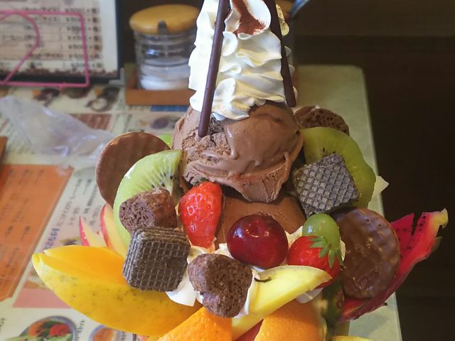 チョコレートパフェ_喫茶ツヅキ