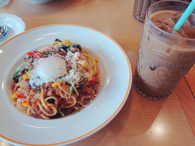スパゲティとアイスコーヒー。_ダッキーダック ルミネ池袋店
